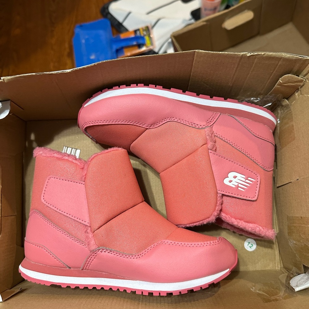 Girls Snow Boots New Balance Size 3